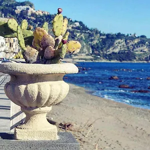 Appartamento Le Conchiglie Di Venere-venus, Giardini Naxos